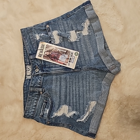 High rise jean shorts - Picture 1 of 3